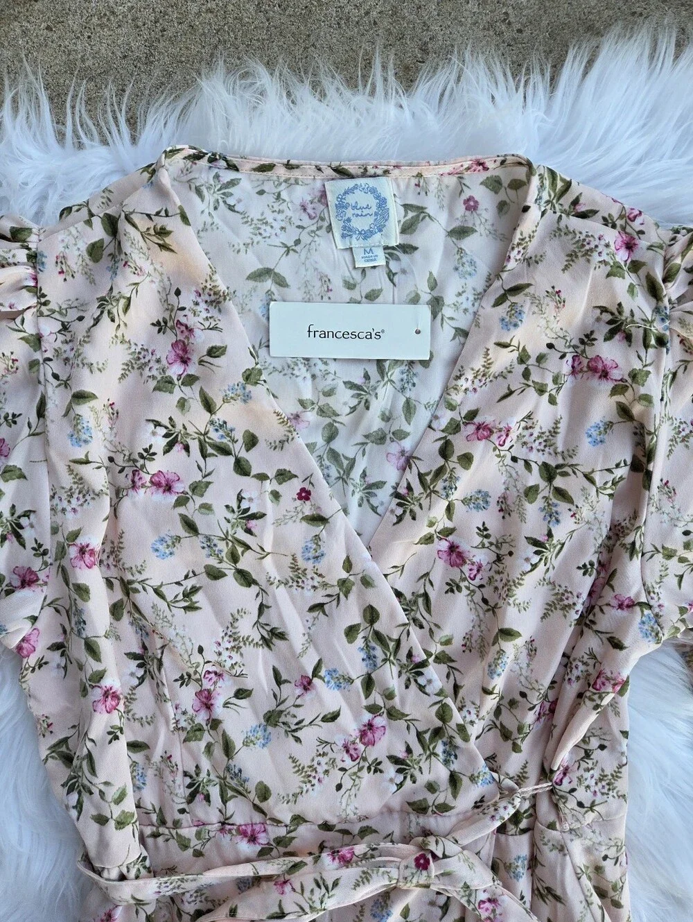 NWT - Francesca's Collections - Pink Floral Wrap Dress - Size Medium